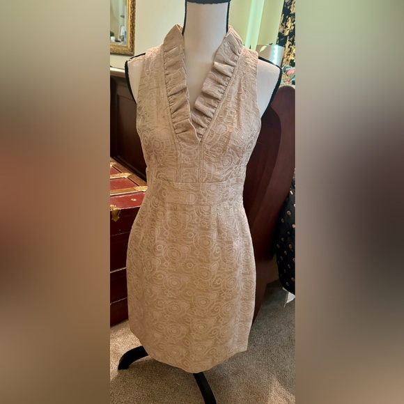 London Times size 8 beautiful dress 
Perfect for that  holiday sparkle. - Picture 4 of 8